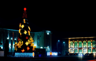 გორში საახალწლო ნაძვის ხეს 16 დეკემბერს აანთებენ / განრიგი