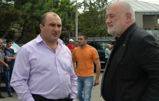რესპუბლიკური პარტიის გორის ოფისიდან ოფიციალურად 10 წევრი წავიდა