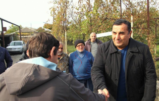 თემურ ხუბულური კარალეთში და გარეჯვარში მოსახლეობას შეხვდა