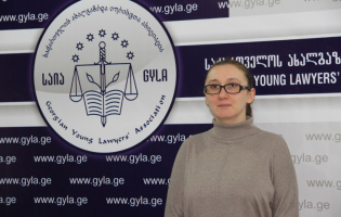 ხაშურსა და გორში ორი თანამშრომელი საიას დახმარებით სამსახურს დაუბრუნდა
