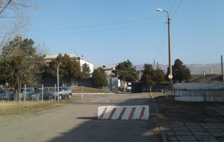 უფლისციხის სამხედრო ბაზაზე დაჭრილი ჯარისკაცის მდგომარეობა კვლავ მძიმეა