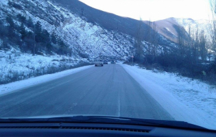 გორის რაიონის გზების გარკვეულ მონაკვეთებზე ტექნიკური მარილი არ ყრია