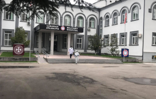 ,,კორონა რომ შემხვდეს, ვერ გადავიტან" - გორის ჰოსპიტალში 60-წლის კაცი კვირაში 3-ჯერ დადის