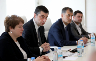 პრემიერი გუბერნატორებს: „აუცილებელია, ვიმოქმედოთ სწრაფად, ეფექტიანად"