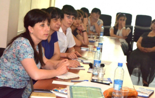საბავშვო ბაღების აღმზრდელები ,,სასკოლო მზაობის" პროგრამაში ჩაერთვნენ