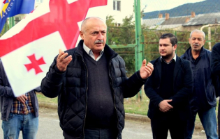 იოსებ მაკრახიძე კომბინატის, ჭალისა და კვერნაქის დასახლებაში მცხოვრებ ამომრჩეველს შეხვდა (R)