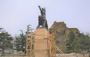 ,,ლომჭაბუკი" ბაზალტის ახალ ფილებში (Photo)