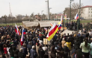 ცხინვალში კოკოითის მხარდამჭერებმა საპროტესტო აქცია გამართეს