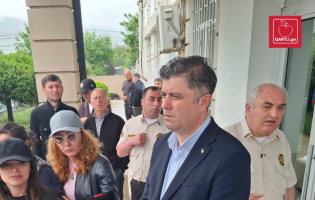 პროკურატურამ პოლიციელების მიერ ნაცემ მოქალაქეებს გაუთქმელობა დააკისრა