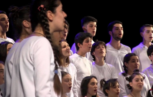 ფესტივალის პიკი ,,თუთარჩელა" - ,,Queen"-ს Bohemian Rhapsody