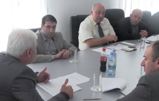 ,,ბატონო პაპუნა, როგორ მუშაობს მერია?"
