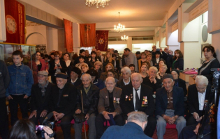 დიდების მუზეუმში მეორე მსოფლიო ომის ვეტერანებს შეხვდნენ