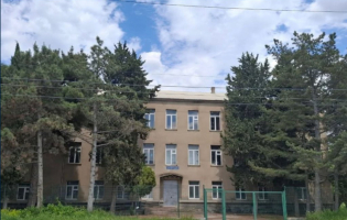 კასპის მე-4 საჯარო სკოლა უკვე ორ წელზე მეტია დაკეტილია