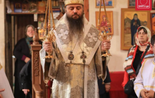 ხაშურისა და სურამის ეპარქიის ცნობით, მამა ვახტანგისა და მამა მიქეალის მიერ მონათლულებს ხელმეორედ მონათვლა მოუწევთ