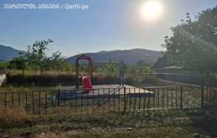 სკვერი ქობესაანთუბანში, რაზეც 12 000 ლარი დაიხარჯა