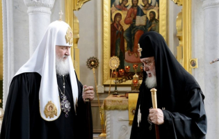 «Мах нæ кæрæдзийы хъæуæм» - Гуырдзыстоны Каталикос-Патриархы ныхас Уæрæсейы Патиарх Кириллимæ