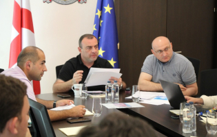 შიდა ქართლში 135 საჯარო მოხელის გადამზადებისთვის 60 000 ლარი გამოიყო