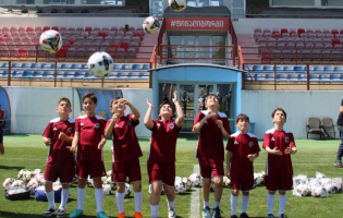 გორის საფეხბურთო სკოლაში 800-მდე მოზარდი სწავლობს