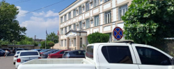 თბილისელი მამაკაცი გორის მუნიციპალიტეტის ერთ-ერთი სოფლის ჩიხში
გააჩერეს და მართვის უფლება ერთი წლით შეუჩერეს.&nbsp; საქმის
განხილვის ადგილზე დავა უზენაესმა დაასრულა.