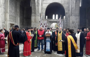 ქეთევან დედოფლის წმინდა ნაწილები გორიდან გააცილეს