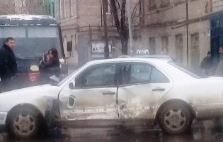 გორში თამარ მეფის ქუჩაზე ავარია მოხდა