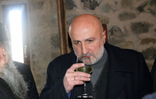გუბერნატორის მანქანებს ტექმომსახურება წელიწადში 60-ჯერ დაჭირდა