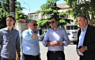 დეპუტატ მაკრახიძის კომპანიას საბანკო გარანტია გაუნახევრეს - თამარ მეფის ქუჩა