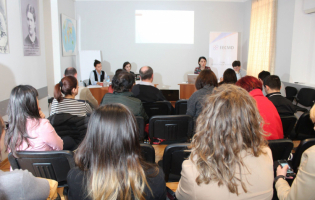 გორის დემოკრატიის სკოლაში ევროკავშირთან ასოცირების ხელშეკრულებით ნაკისრი ვალდებულებების შესრულების ანგარიშს აცნობენ