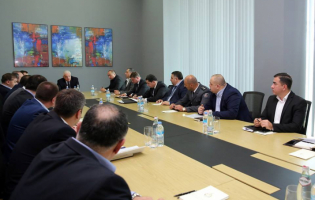 შს მინისტრთან საარჩევნო დღისთვის სამოქმედო გეგმა განიხილეს