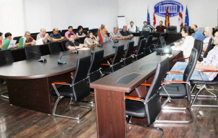 ,,ნატახტარი-ლეხურას" გაზსადენის ადგილას ანტიკური ხანის კერამიკა იპოვეს
