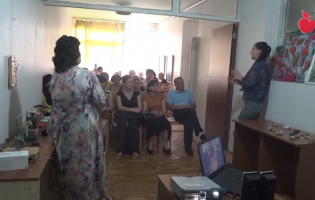 ,,სკოლებში მოსწავლეებისთვის კვლავაც არსებობს გაუსაძლისი გაკვეთილები"