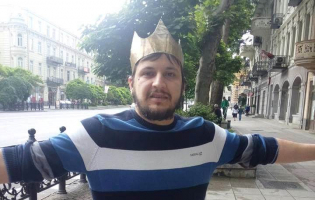 გორის თეატრის სამხატვრო ხელმძღვანელად დავით ჩხარტიშვილი დაინიშნა