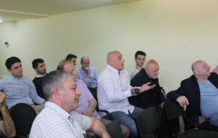 მამაკაცებმა ქალთა პოლიტიკურ გაძლიერებაზე იმსჯელეს