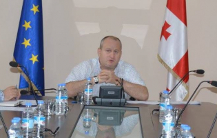 შიდა ქართლის ახალი გუბერნატორი გორში ბინას ერთი თვის წინ ეძებდა