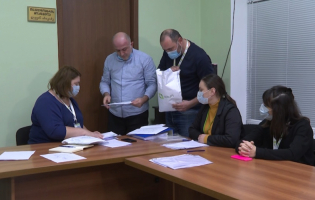 გორის საოლქო კომისიაში ოქმებთან დაკავშირებით ,,ენმ"-ს 5-ვე საჩივარი განუხილველი დატოვეს