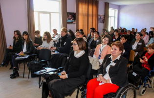 კეთილდღეობისა და განვითარების ცენტრში შშმ პირთა თემატიკაზე კონფერენცია გაიმართა