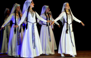კასპის ანსამბლი ,,იმედი" ომარ მხეიძის სახელობის გახდა