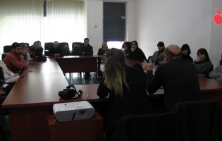 გორის ახლადარჩეული მერი სტუდენტებს შეხვდა