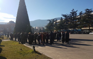 გორის ცენტრში საპროტესტო აქცია მიმდინარეობს