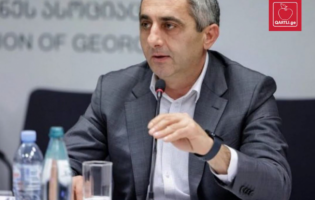 ყალბი სასმელების საქმე - შემოსავლების სამსახურის ყოფილ მოადგილეს 1 წლითა და 6 თვით პატიმრობა მიესაჯა