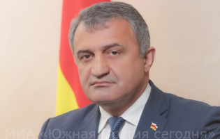 ცხინვალში დაბრუნებული პაციენტები თბილისის კლინიკების ექიმების მადლიერები არიან