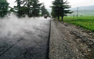 კოდისწყარომდე მისასვლელი გზის მოასფალტება დაიწყო