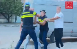 გორში პოლიციისთვის შეურაცხყოფის მიყენების ბრალდებით მამაკაცი დააკავეს
