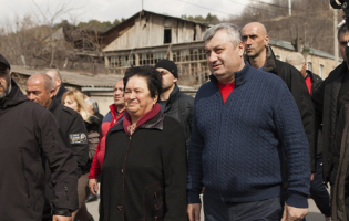 თიბილოვის მომხრეები კოკოითთან მოლაპარაკებას აწარმოებენ