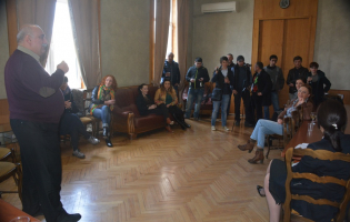 გორის მერი: რა განსხვავებაა პოპულარულ და პროფესიონალ ჟურნალისტებს შორის