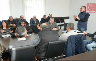 კასპიცემენტის ქარხანა საწვავად საბურავების გამოყენებას აპირებს