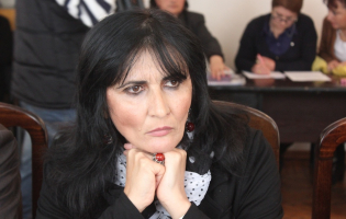 ხათუნა თათანაშვილი მოადგილე იყო მაშინ ანუ ,,მე პასუხს არ ვაგებ