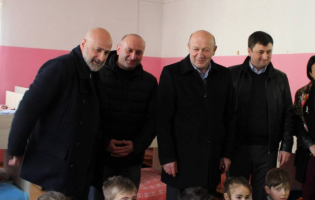გორის საბავშვო ბაღებში რძის ნაწარმის მარაგი იწურება - ახალი ტენდერი კი  ჩავარდა