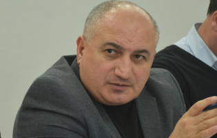 გამგებელი: ,,18 ათას ლარს ჩემი ხელფასიდან დავაბრუნებ ბიუჯეტში
