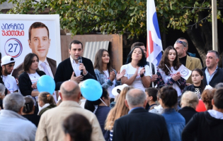 ირაკლი ალასანია რკინიგზის სადგურისა და ჭალის დასახლებაში